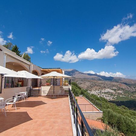 Villa Dio Petres Kroustas Exterior foto
