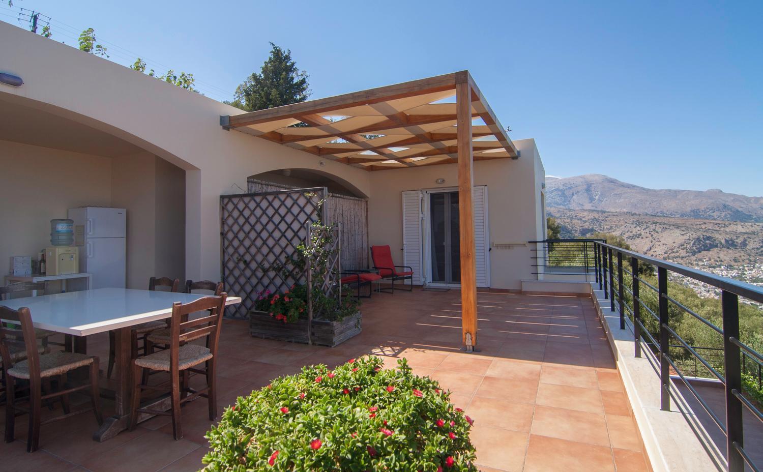 Villa Dio Petres Kroustas Exterior foto
