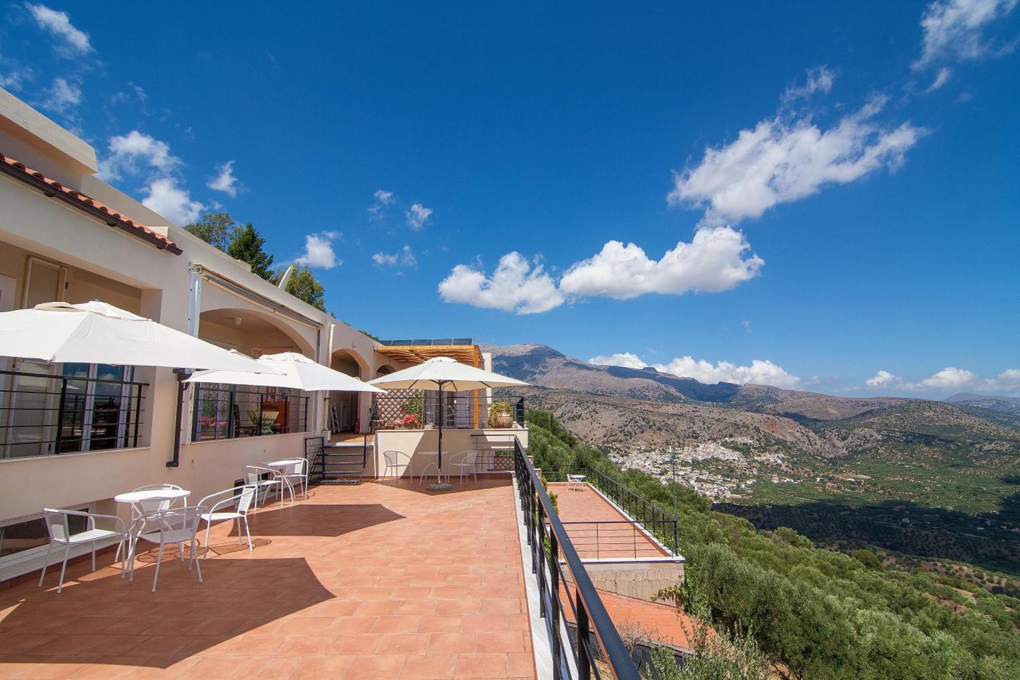 Villa Dio Petres Kroustas Exterior foto