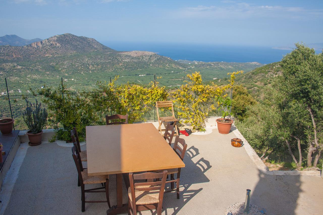 Villa Dio Petres Kroustas Exterior foto