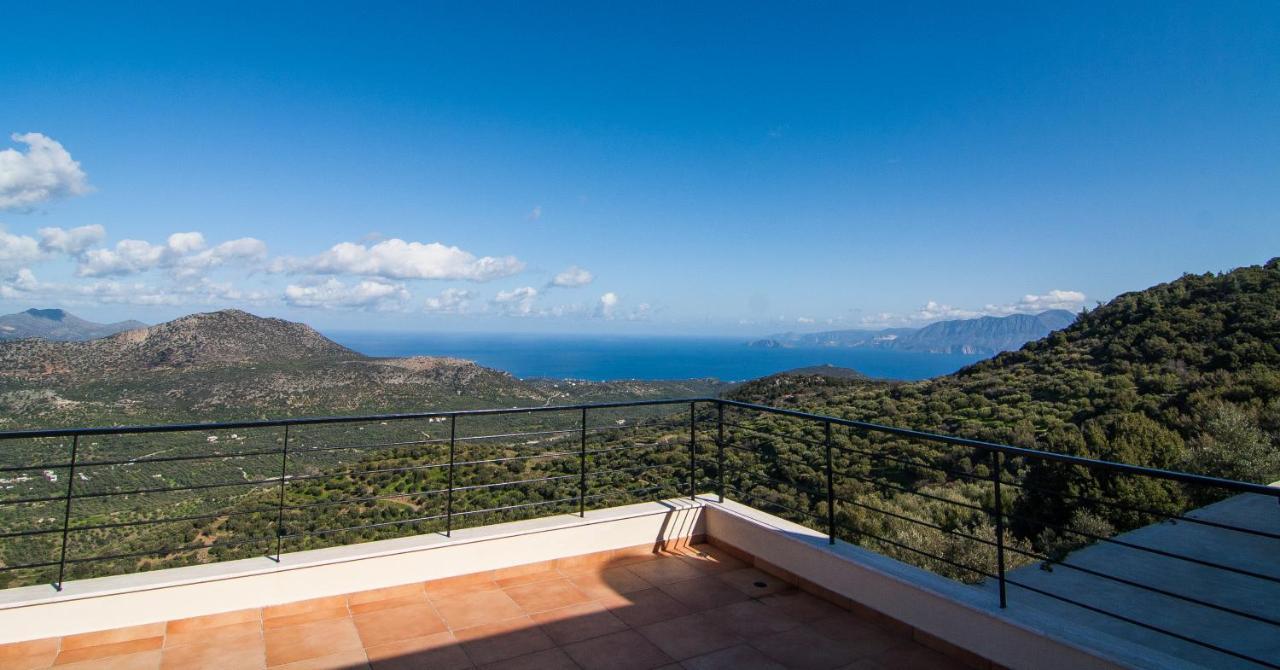 Villa Dio Petres Kroustas Exterior foto